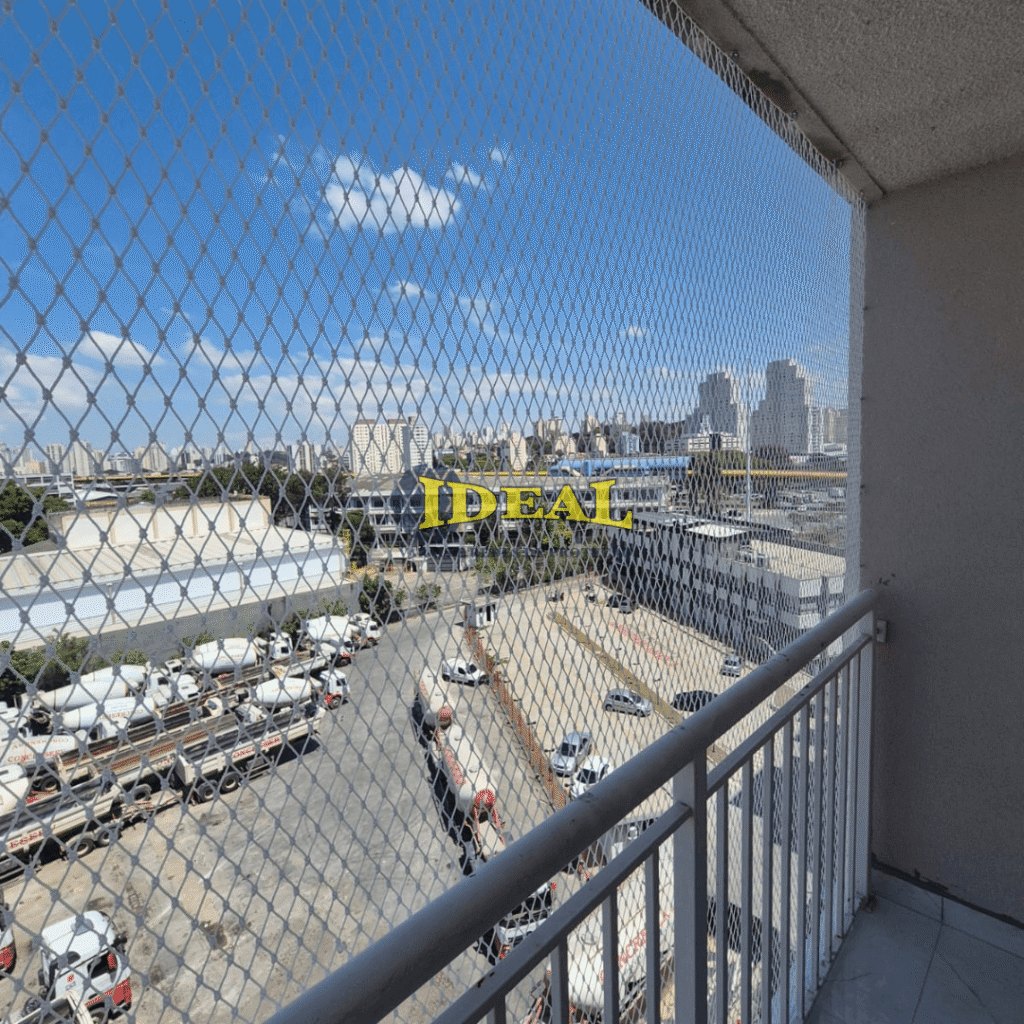 Sacada com rede de proteção